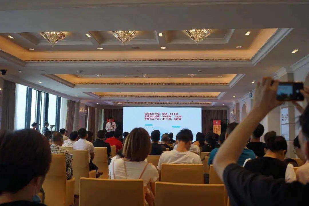 《2020中國餐飲?外賣?新零售高峰論壇》10月27日舉辦,現已開啟報名! 《2020中國餐飲?外賣?新零售高峰論壇》10月27日舉辦,現已開啟報名!