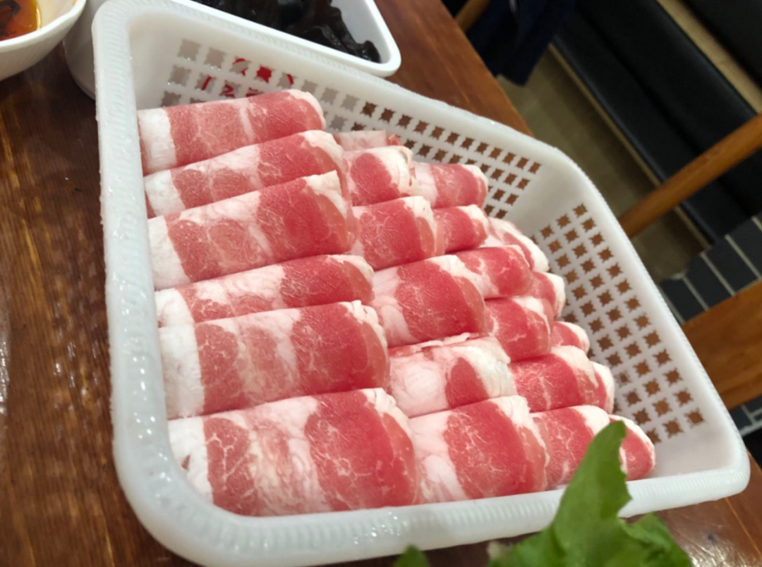 “階梯式”贈菜，它高峰排隊3小時，開出59家直營店！
