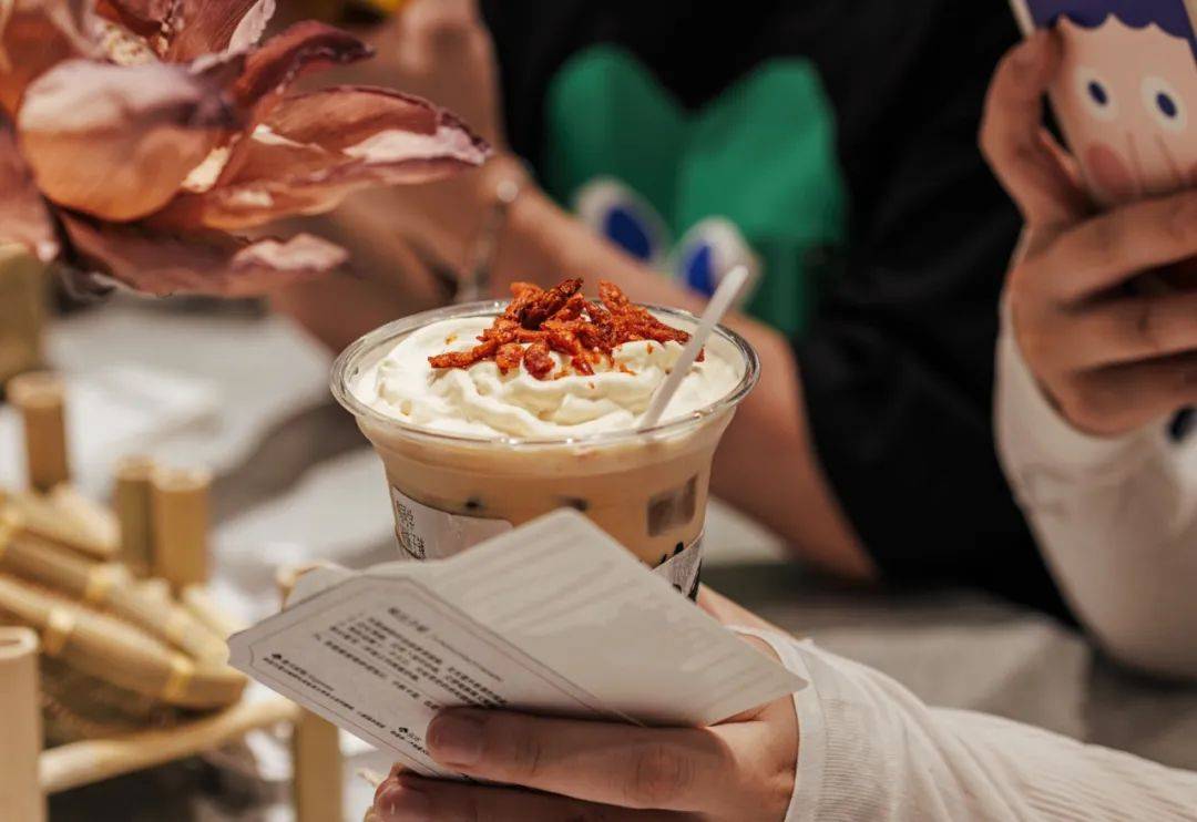 5店同開,辣椒拿鐵是爆款,茶顏悅色開的咖啡館有什么亮點? 5店同開,辣椒拿鐵是爆款,茶顏悅色開的咖啡館有什么亮點?