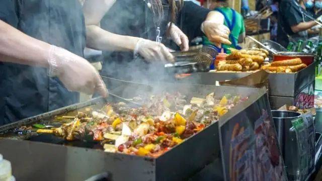 新型夜經濟來襲，盒馬掘金夜經濟，把“大排檔”開進了超市！