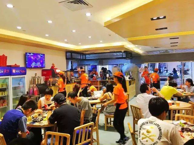 在三四線城市開一家餐廳，賣什么最賺錢？