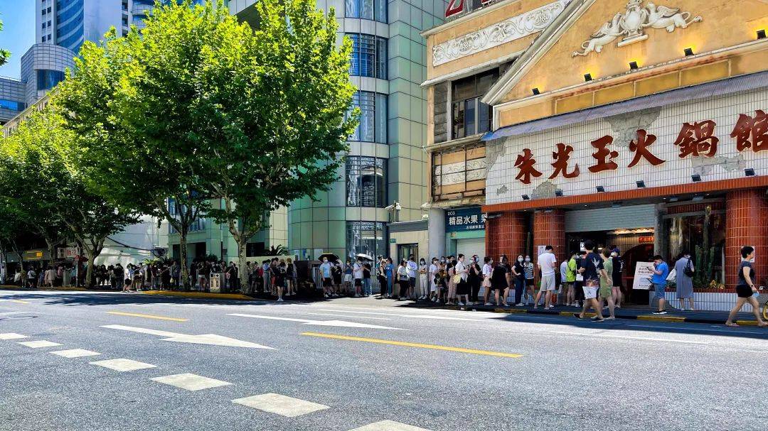 單店月營收高達500萬，朱光玉火鍋館高速成長的秘訣是什么？