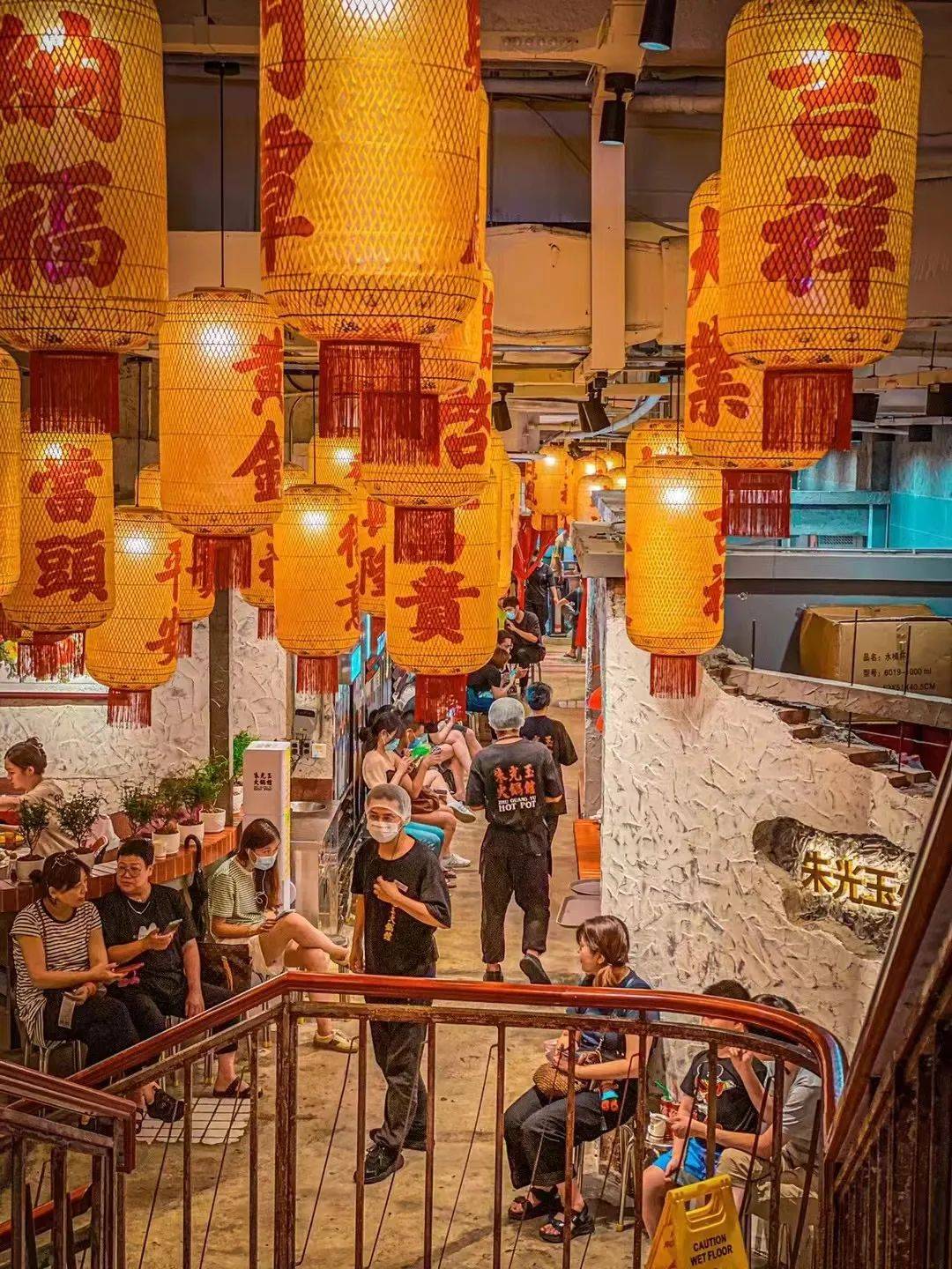 單店月營收高達500萬，朱光玉火鍋館高速成長的秘訣是什么？