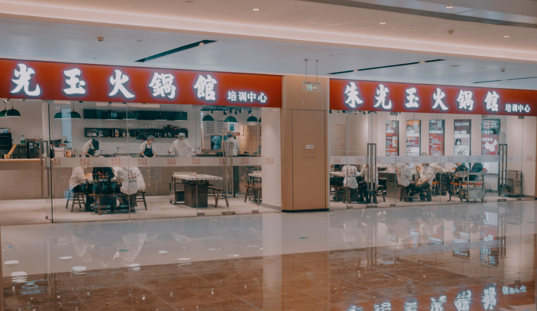 單店月營收高達500萬，朱光玉火鍋館高速成長的秘訣是什么？