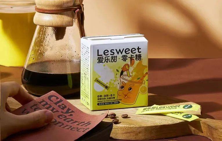 增量超100%,半年銷量超全年!茶飲咖啡又迎來“0卡糖熱潮” 增量超100%,半年銷量超全年!茶飲咖啡又迎來“0卡糖熱潮”