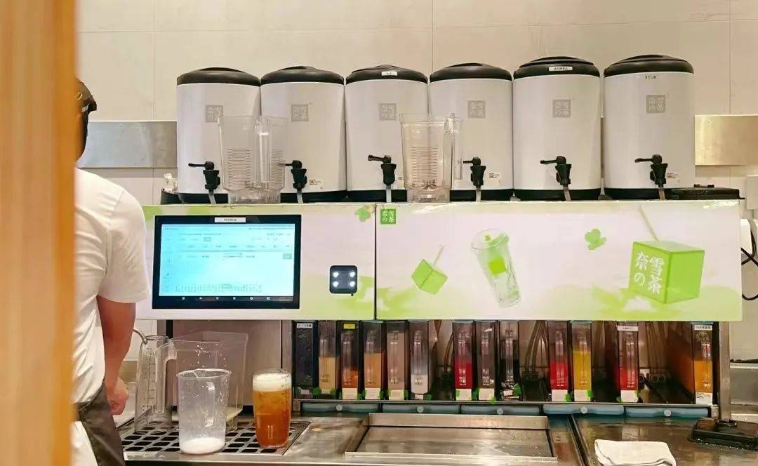 一個奶茶店老板的煩惱：我的店員可牛了！把我開除了……
