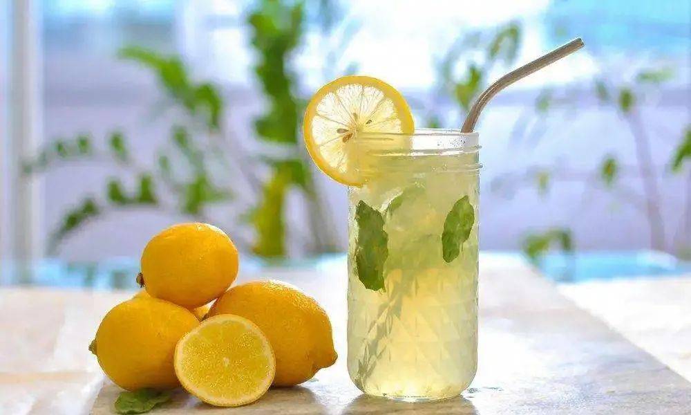 新茶飲熱度漸退 能否借“檸檬力”再掀波瀾? 新茶飲熱度漸退 能否借“檸檬力”再掀波瀾?