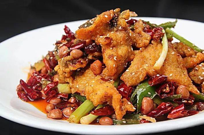 九道淳樸家常菜品，實實在在，好吃不貴！