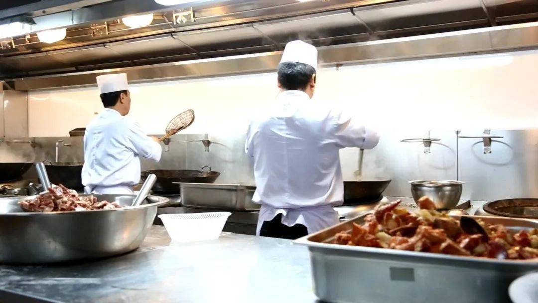 外賣點“廚師”炒菜,是幫廚師出名,還是餐廳噱頭? 外賣點“廚師”炒菜,是幫廚師出名,還是餐廳噱頭?