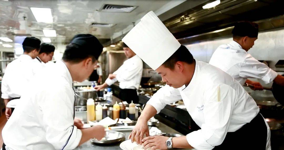 外賣點“廚師”炒菜,是幫廚師出名,還是餐廳噱頭? 外賣點“廚師”炒菜,是幫廚師出名,還是餐廳噱頭?