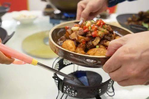 天氣寒涼，做什么菜式會受顧客歡迎？