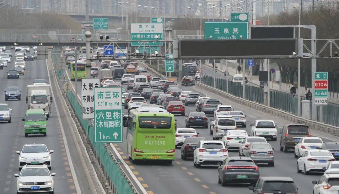 扛過第一波疫情14天后的北京：客流回升，堂食迎來“小高峰”