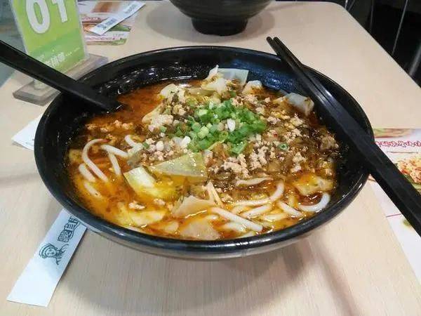 饞心尖獲800萬融資、蒙自源米線門店突破1000家、五芳齋開展新式烘培業務…|餐飲大事件309期 饞心尖獲800萬融資、蒙自源米線門店突破1000家、五芳齋開展新式烘培業務…|餐飲大事件309期