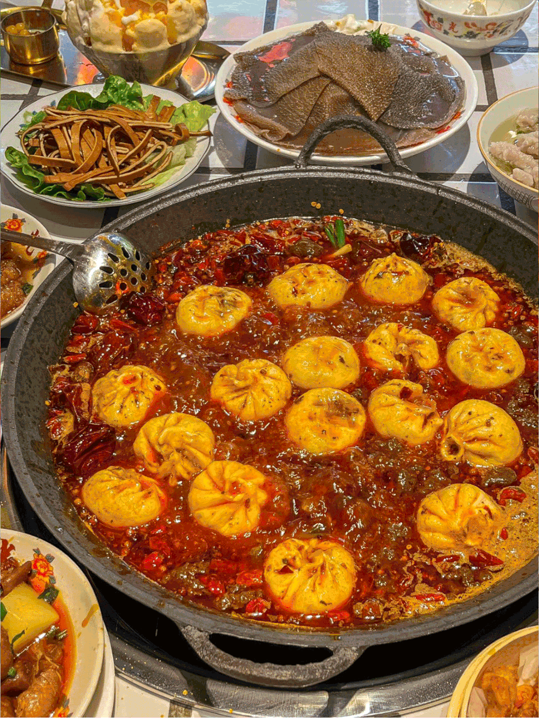 我就要在火鍋店吃主食！我不管！！！