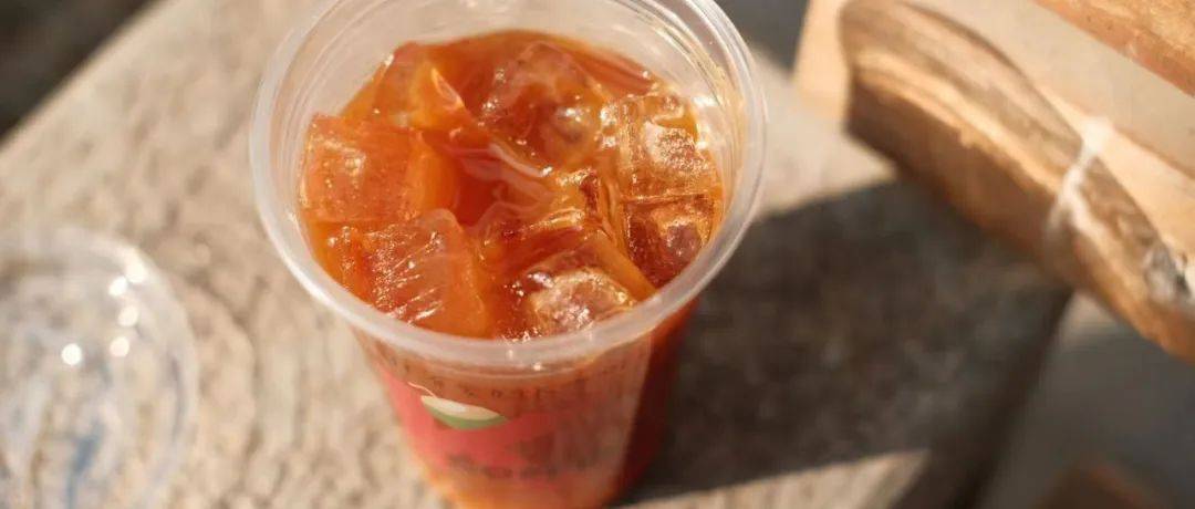 “胡蘿卜美式”上線!茶飲咖啡都在做,今年果蔬飲品大爆發? “胡蘿卜美式”上線!茶飲咖啡都在做,今年果蔬飲品大爆發?