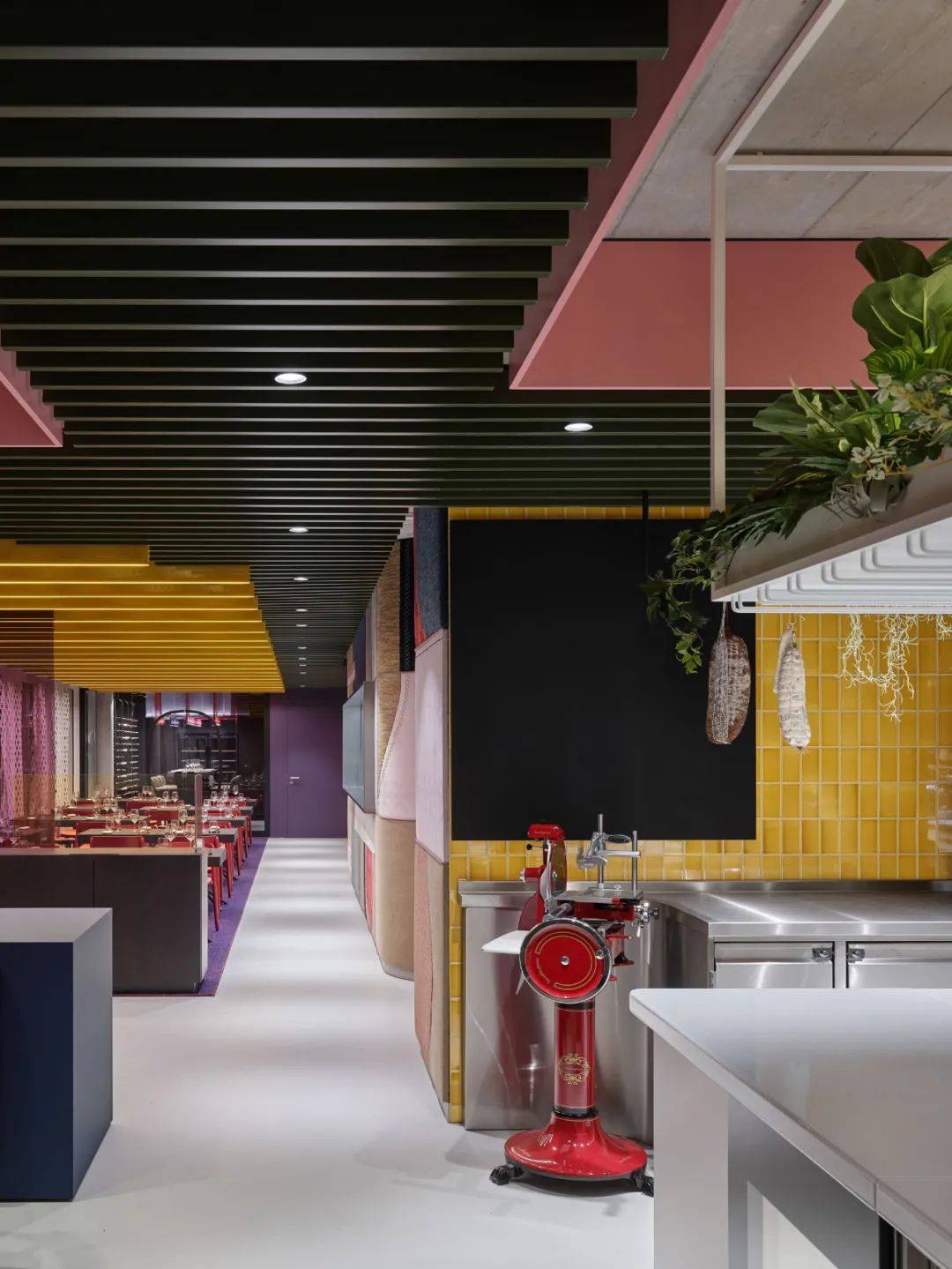为什么这个餐厅可以荣获十项国际设计大奖？