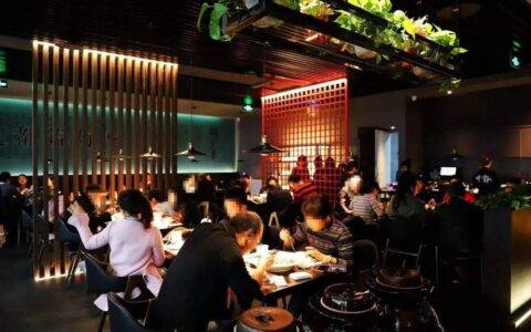 网红店聚集、客单价领先全国，餐饮老板们去上海学什么？