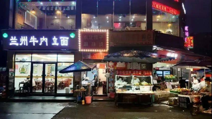 中式快餐3.0时代，率先突破千家直营门店的乡村基如何屹立潮头？