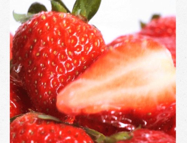 奈雪生日季推王炸组合 深挖草莓的多重应用