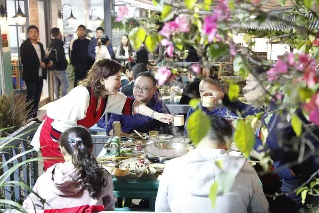 春节将至，商场餐饮到底应该怎么做？