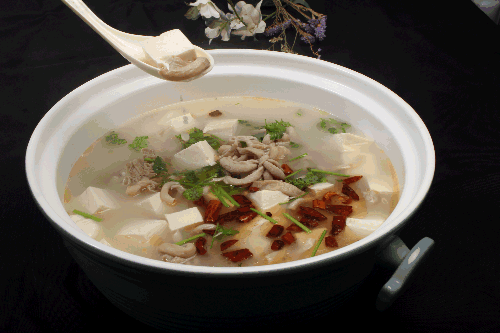 冬天+羊汤是绝配！这碗”鲁南第一汤”，味道鲜，毛利高！