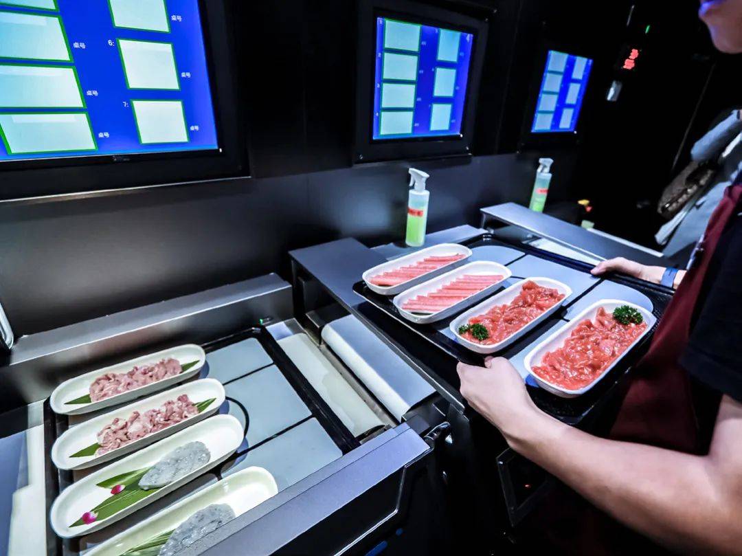 海底捞张勇：我想改变整个餐饮业的未来，而不只火锅店