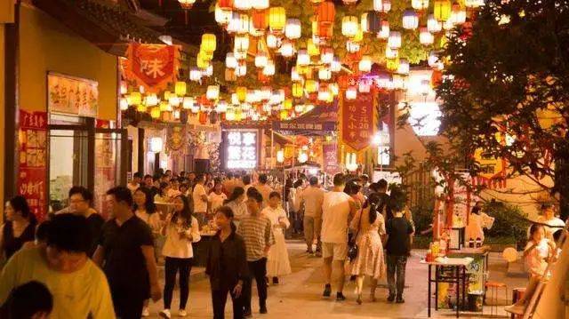 北京一必胜客餐厅被立案调查；​中国夜经济规模预计将突破40万亿元！